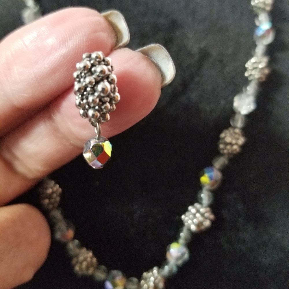 Necklace and earring set